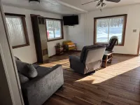 薩米特湖逸居 - 對狗友好型小屋