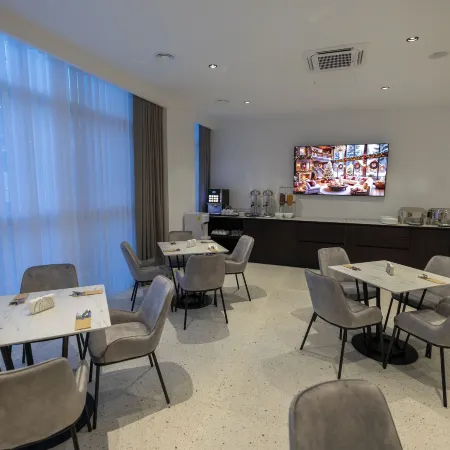 HOTEL ALLEGRA