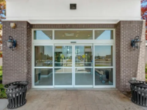 SpringHill Suites Oklahoma City Quail Springs - Kitchens