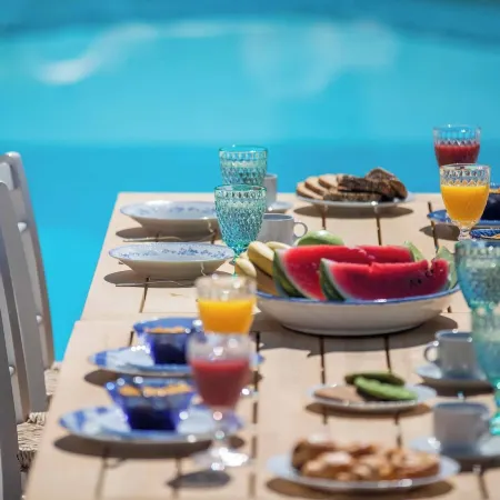 Garbis Villas & Apartments