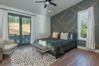 Wet Dry Sauna w Fireplace Close to Waterfalls - 3-Star