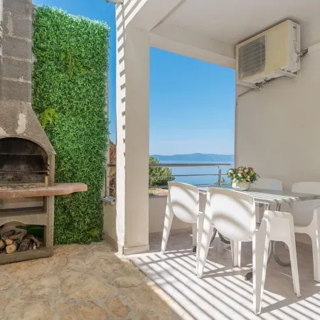 Apartments Ivi Отели в г. Драшнице