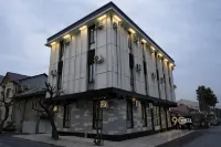NINETY boutique hotel