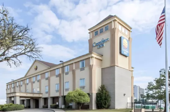 Samir Stay at NW Expressway のホテル