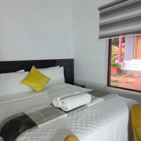 DreamWest Living the Guesthouse
