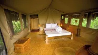 Crater Forest Tented Camp - parking