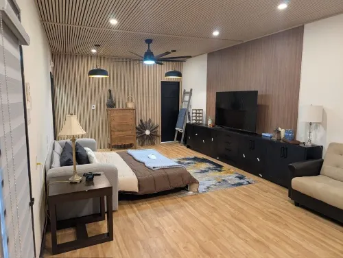 Beamsville modern rustic suites