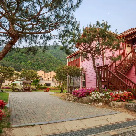 Wonju Sarangbyeol Spa Pension