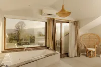 Lale Hotel