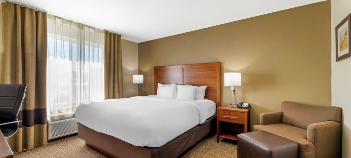 Comfort Inn & Suites Porter Near Indiana Dunes Hotels in Porter County