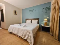 Baan Suksiri Hotel