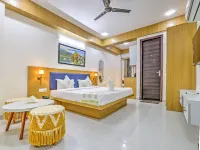 SkyLuxuria Hotel & Service Apartments