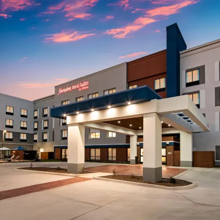 Hampton Inn & Suites by Hilton Irving DFW Airport North