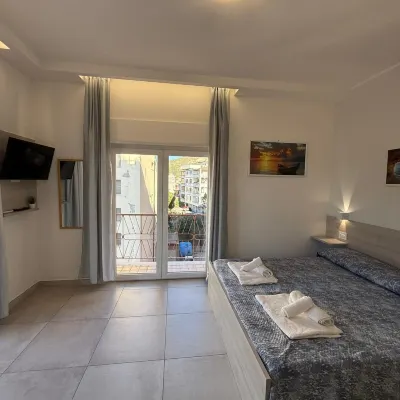 Porta Sul Mare Hotels near Tropea Beach