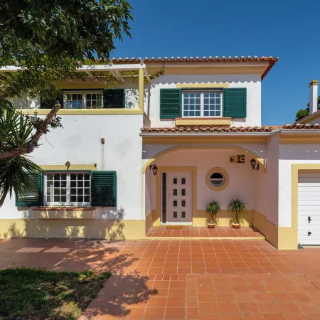 Villa in Azeitao w Pool and Garden