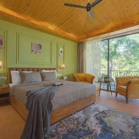 ELIVAAS 1BHK Pine View Resort