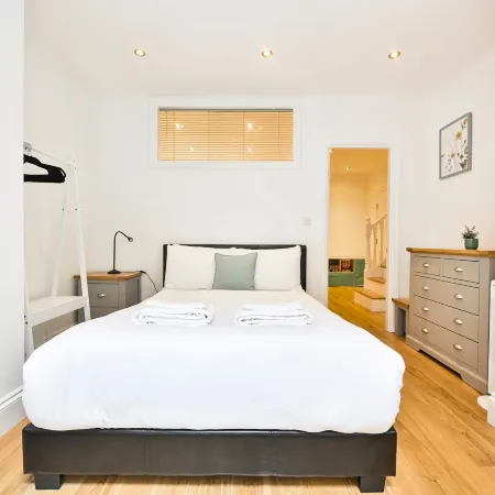 GuestReady - Contemporary home in Chiswick