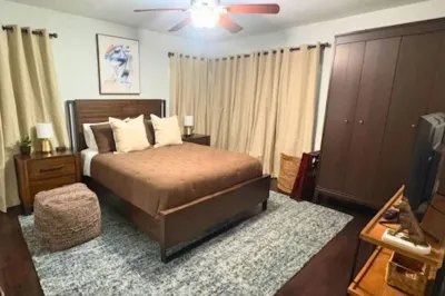 Houston Parkside Haven Near Med Center and UH Hotel a 