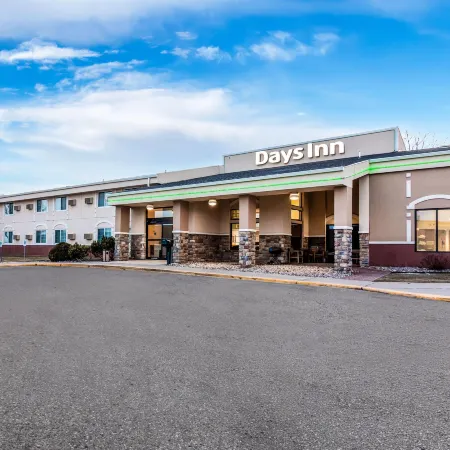 Days Inn by Wyndham Minot