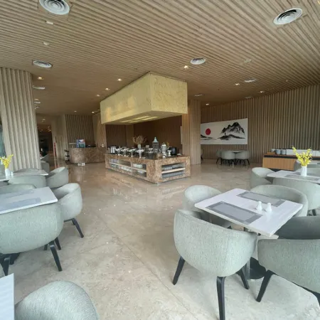 Louis Kienne Hotel Cikarang