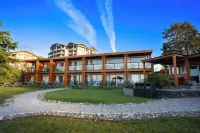 Sea Edge Motel