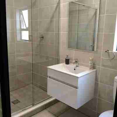 Luxury 1BR at Blyde Lagoon, WiFi & Security Rooms