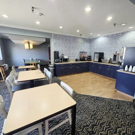 AmericInn by Wyndham Minot