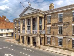 Mercure Salisbury White Hart Hotel & Apartments