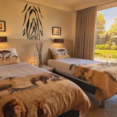 B&B the Protea Отели рядом с достопримечательностью «Парк Беллеверде»