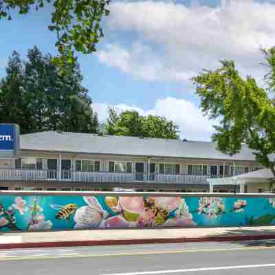 Best Western Town House Lodge Hotel Exterior
