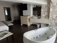 Casa Mateo Hotel Boutique - Bathtub