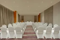 เดอะ เฟิร์น เรสซิเดนซี วาโดดารา, อัลกาปุรี, ซีรีส์ บาย แมริออท - เปิดใหม่