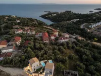 Malou & Charma Villas