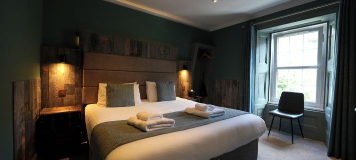 The Whisky Vaults Hotels in Oban