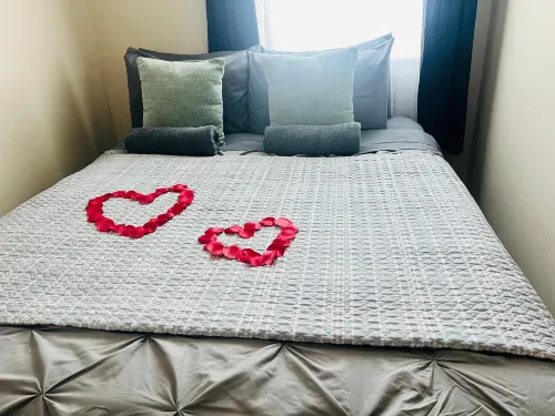 Beach Town 1B Apartment with Social Tropical Vibe - 2-Star