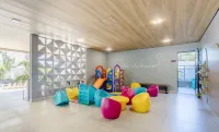 Stay With a Pool and gym 350m From the Beach in a Prime Location in Maceio - SLI
