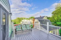 Epic Brunswick Apartment with Deck! - 3-Star