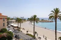 أوتل فاكونسيز بلو لو بالمورال - إطلالة على البحر