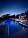 Emrose Luxury Cabins - Pool