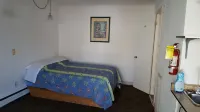 Glenwood Motel and Cottages - 2 ดาว