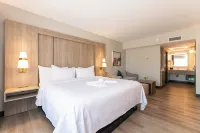 Best Western Plus Lamplighter Inn  Conference Centre - parking