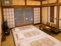 Yamanaka Lake Ryozan - 2-Star