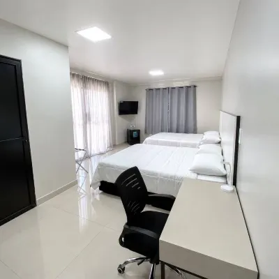 MIRAFLORES HOTEIS Hotels near Lua Crescente