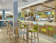 Holiday Inn Cardiff North M4 Jct 32 by IHG - bar