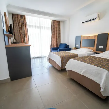 Club Efes Otel