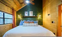 Retro Retreat Stargazing Dome Sauna Hot Tub - 4-Star