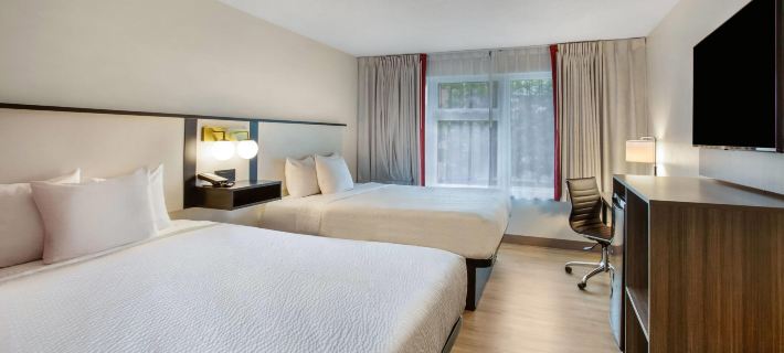 Ramada by Wyndham Kingston Hotels in Frontenac County