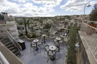Elika Cave Suites Cappadocia ,Curio Collection by Hilton - Romantische