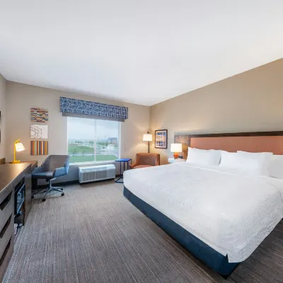 Hampton Inn by Hilton Kansas City Southeast Hotels near GEHA Field at Arrowhead Stadium