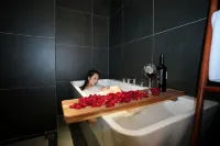 Nexus House An Thượng – Boutique Hotel Near My Khe Beach - 4 stelle